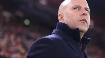 قرار حاسم.. سلوت يحدد مصير صفقات ليفربول الجديدة في ميركاتو الصيف المقبل